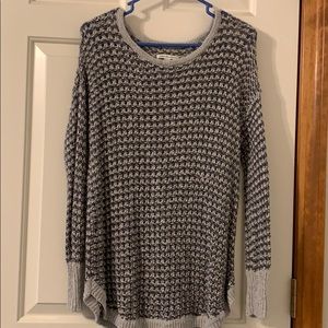 American Eagle two-toned grey sweater